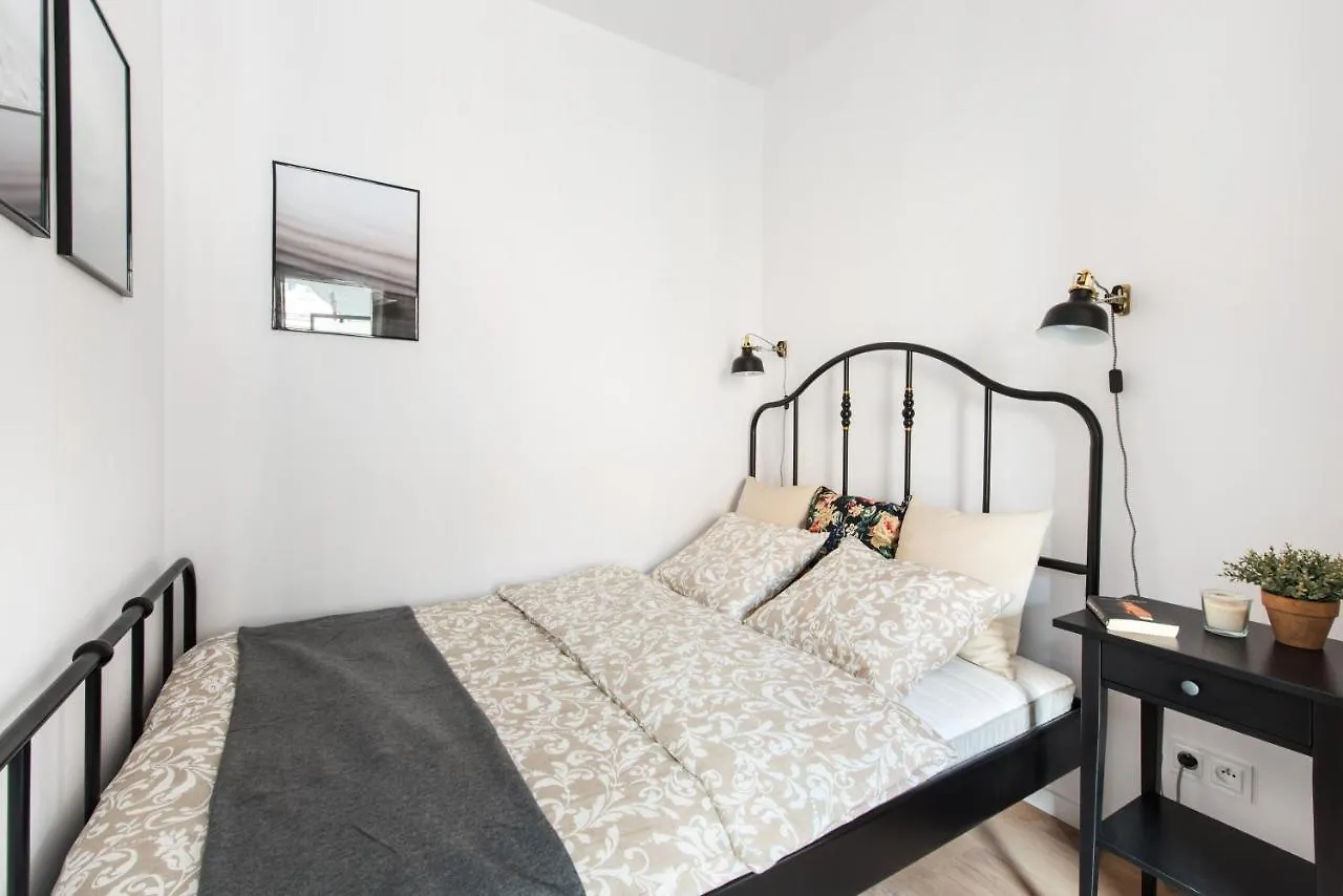Superapart Stalowa 39 Modern Unit With Kitchen & Wifi Warsaw Apartment
